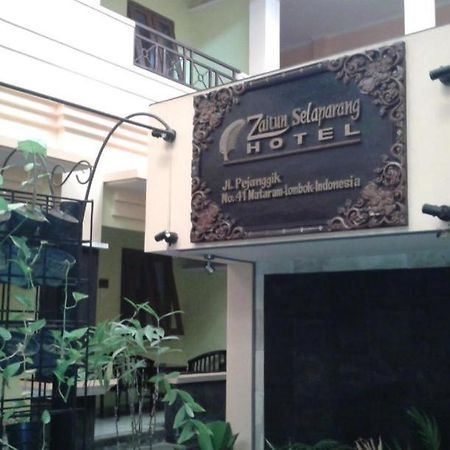 לומבוק Hotel Zaitun Selaparang מראה חיצוני תמונה