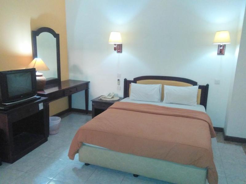 לומבוק Hotel Zaitun Selaparang מראה חיצוני תמונה